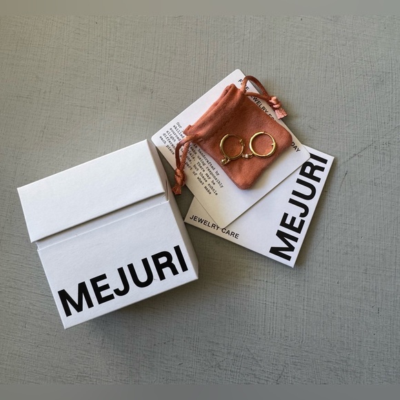 NWT MEJURI Round Lab Grown Sapphire Hoops - Picture 8 of 9